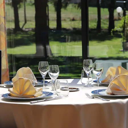 Restaurant Logis La Meridienne 4* אנגלארדס-דה-סאינט-פלור