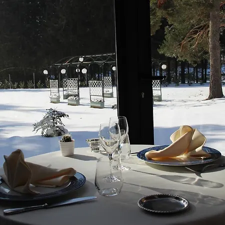 מלון Restaurant Logis La Meridienne 4*