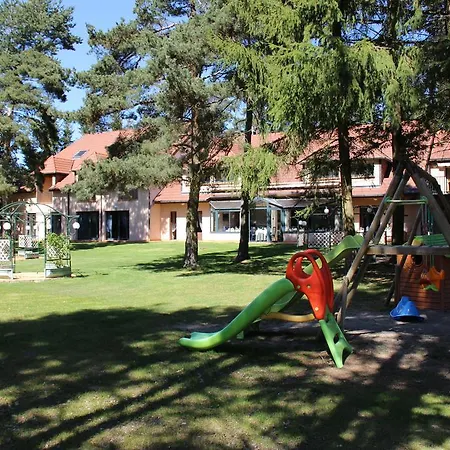 Restaurant Logis La Meridienne 4* אנגלארדס-דה-סאינט-פלור