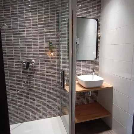 Restaurant Logis La Meridienne Otel Anglards de Saint Flour