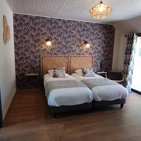 Hotel Restaurant Logis La Meridienne Anglards de Saint Flour